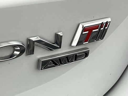 Used 2019 Buick Envision Premium AWD/4WD image 33