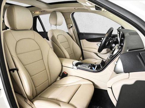 Certified 2022 Mercedes-Benz GLC 300 GLC 300 image 23