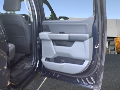 Used 2022 Ford F150 XLT w/ Equipment Group 302A High AWD/4WD image 11