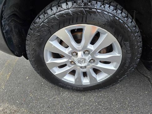 Used 2008 Toyota Sequoia Platinum w/ Cold Area Pkg AWD/4WD image 12