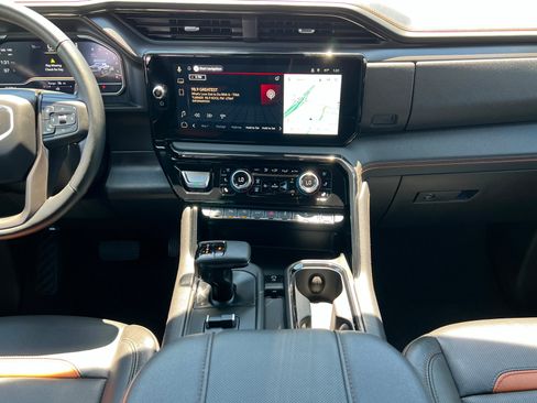 Used 2025 GMC Sierra 1500 AT4 AWD/4WD image 14