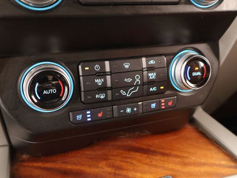 Used 2019 Ford F350 King Ranch AWD/4WD image 8