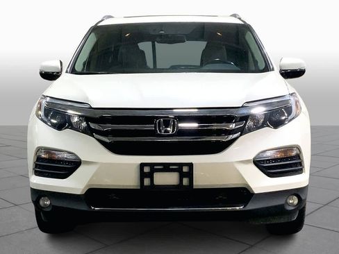 Used 2018 Honda Pilot Elite image 3