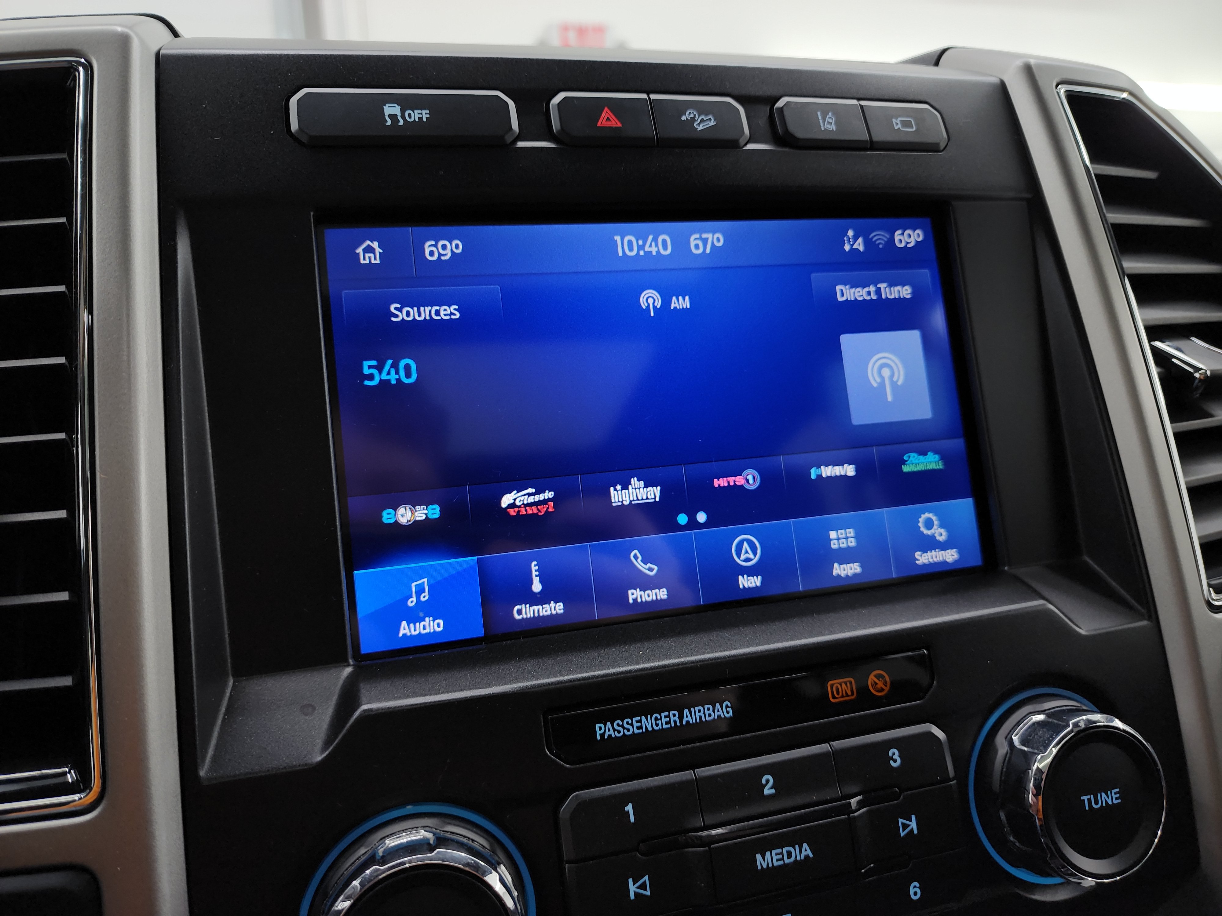 Used 2021 Ford F350 Lariat w/ Lariat Ultimate Package AWD/4WD image 56