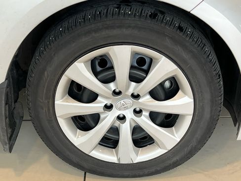 Used 2025 Toyota Corolla LE FWD image 3
