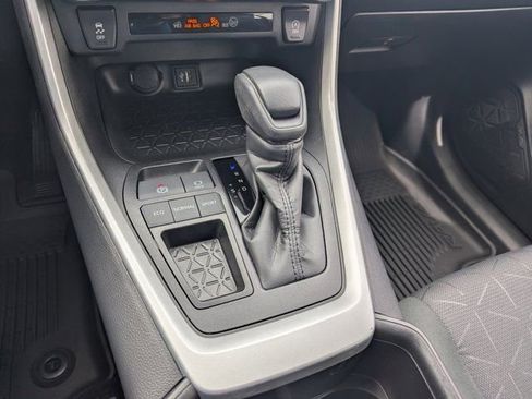 Used 2025 Toyota RAV4 XLE w/ Convenience Package image 26