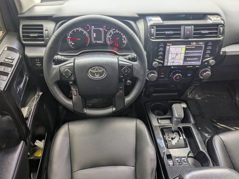 Used 2022 Toyota 4Runner TRD Off-Road Premium w/ Moonroof Package AWD/4WD image 16