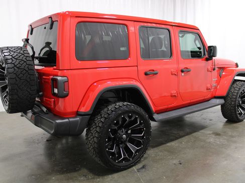 Used 2020 Jeep Wrangler Unlimited Sahara w/ Uconnect 4C Nav & Sound Group AWD/4WD image 6