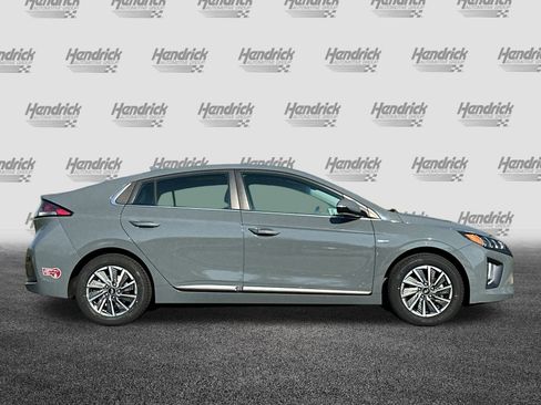 Used 2020 Hyundai Ioniq Limited image 3