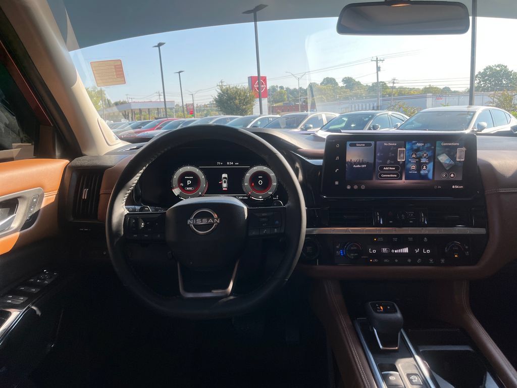 Used 2026 Nissan Pathfinder Platinum AWD/4WD image 30
