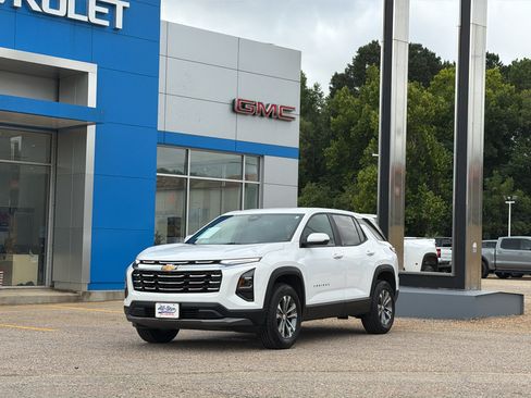 Certified 2026 Chevrolet Equinox LT FWD image 13