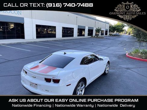 Used 2010 Chevrolet Camaro SS w/ RS Package RWD image 9