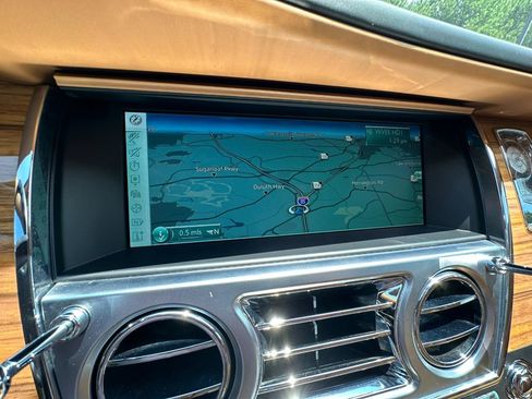 Used 2014 Rolls-Royce Ghost RWD image 22