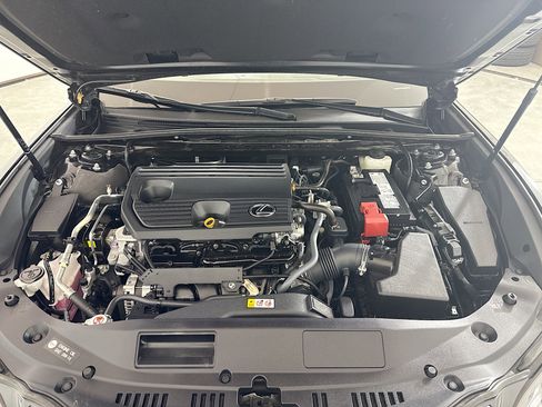 Used 2024 Lexus ES 250 w/ Premium Package image 28