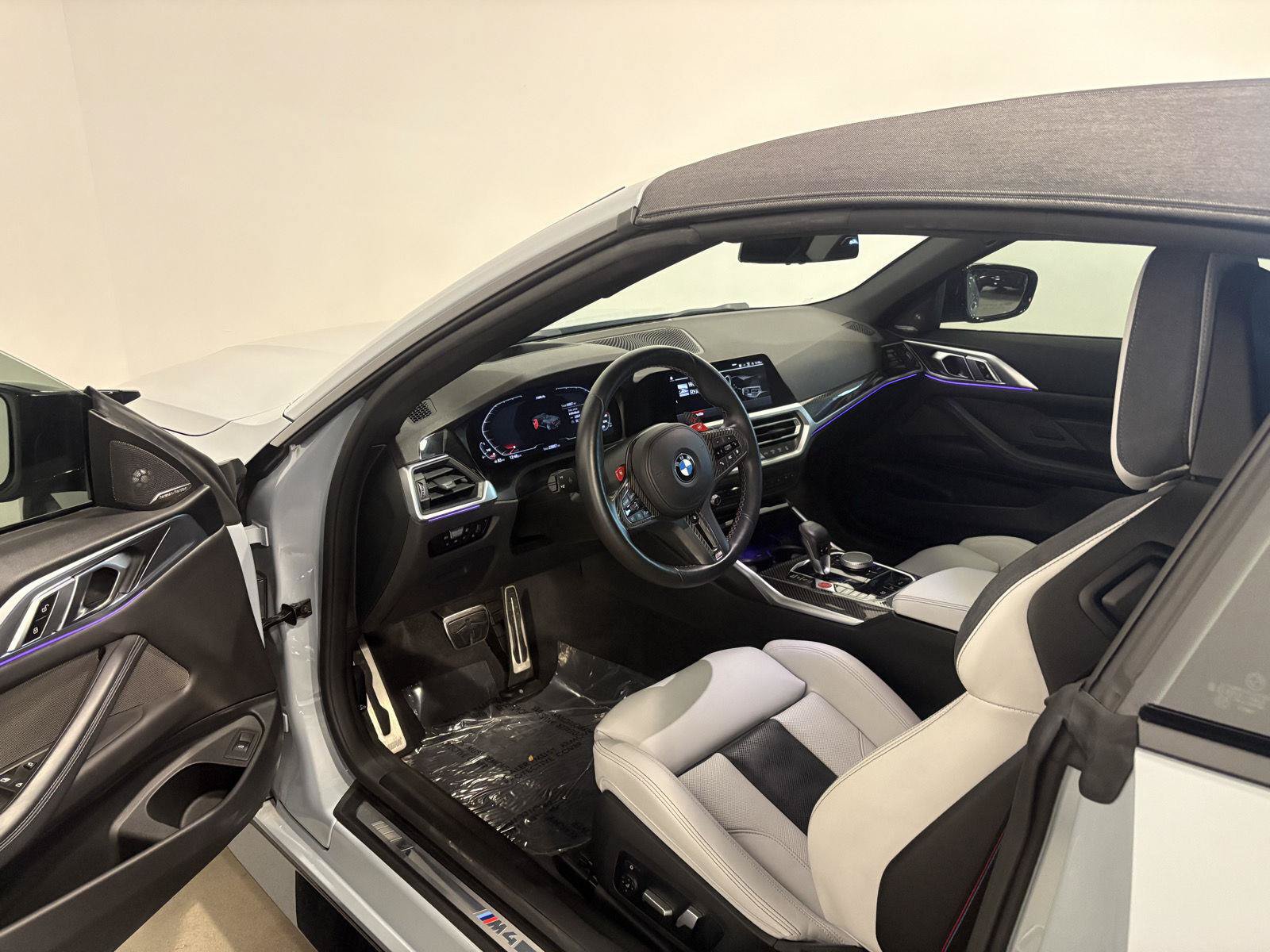 Used 2023 BMW M4 xDrive Competition w/ Executive Package AWD/4WD image 25