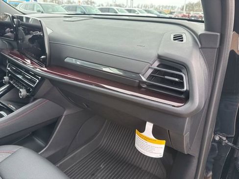 Used 2025 Chevrolet Traverse Z71 w/ Enhanced Driving Package image 61