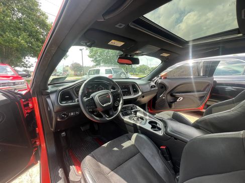 Used 2020 Dodge Challenger GT w/ Plus Package RWD image 8