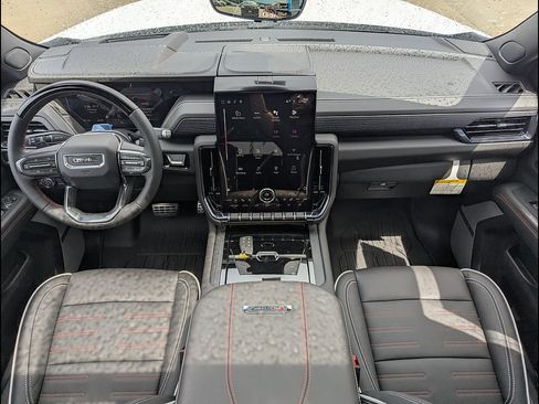 New 2026 GMC Yukon XL AT4 Ultimate w/ LPO, Floor Liner Package AWD/4WD image 20