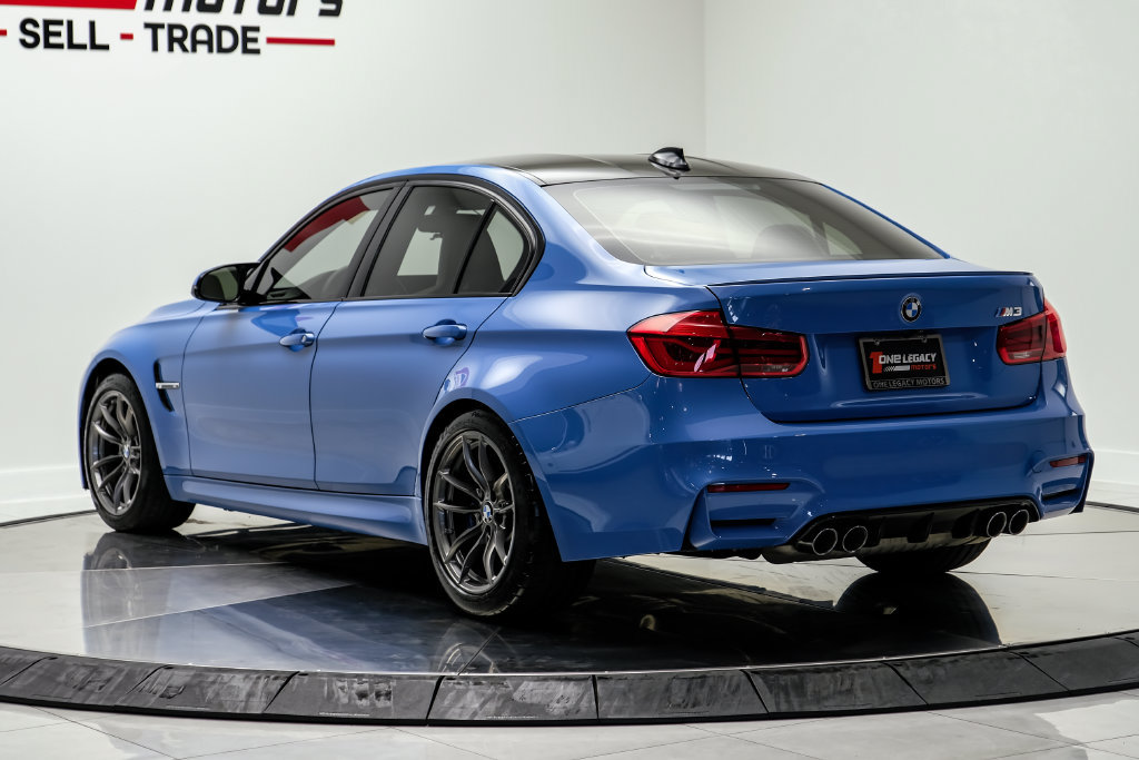 Used 2018 BMW M3 RWD image 11