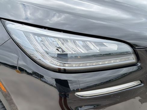 Used 2023 Lincoln Corsair FWD image 11