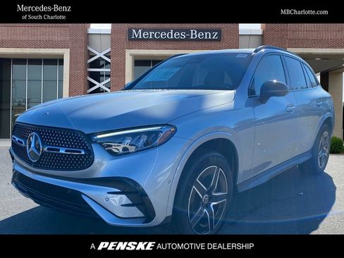 Used 2025 Mercedes-Benz GLC 300 4MATIC image 1