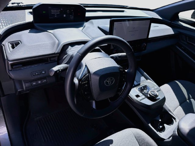 Used 2026 Toyota bZ FWD image 25
