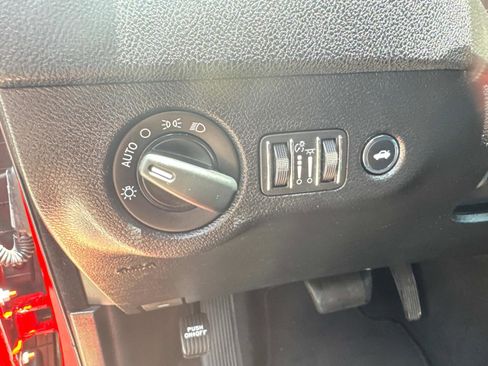 Certified 2023 Dodge Charger SXT image 20