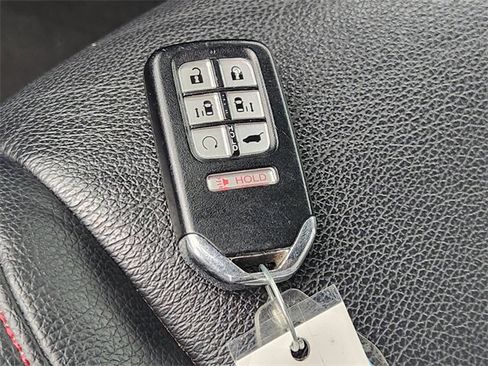 Used 2024 Honda Odyssey Sport image 21