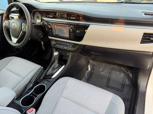 Used 2014 Toyota Corolla LE FWD image 27