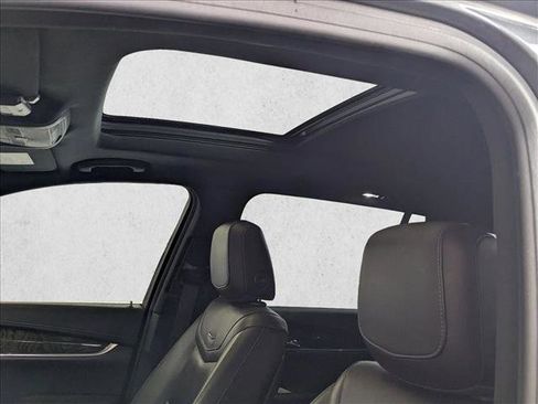 Used 2020 Cadillac XT6 Premium Luxury image 15