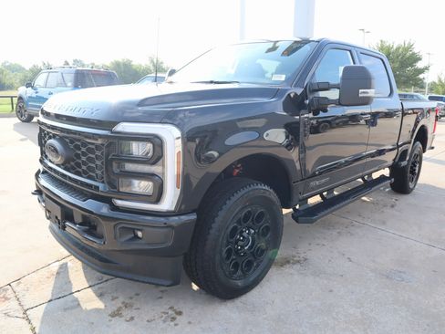 New 2026 Ford F250 XLT w/ XLT Premium Package image 12