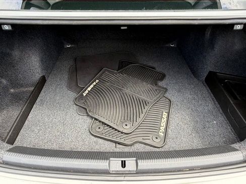 Used 2013 Volkswagen Passat TDI SEL Premium image 15