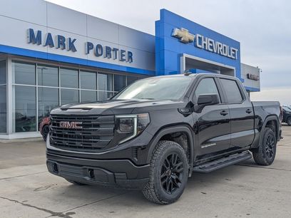 New 2026 GMC Sierra 1500 Pro w/ Graphite Edition
