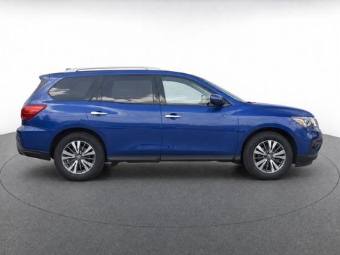 Used 2020 Nissan Pathfinder SV FWD image 8