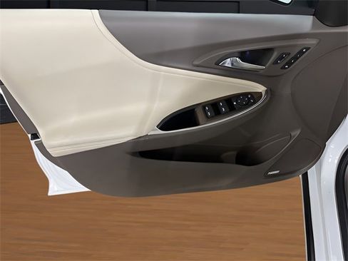 Used 2024 Chevrolet Malibu LT image 22