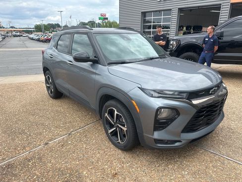 Used 2022 Chevrolet TrailBlazer RS FWD image 6