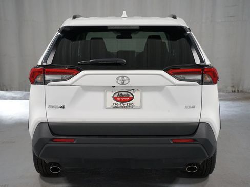 Used 2025 Toyota RAV4 XLE FWD image 7