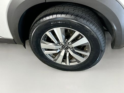 Used 2023 Nissan Pathfinder SV AWD/4WD image 11