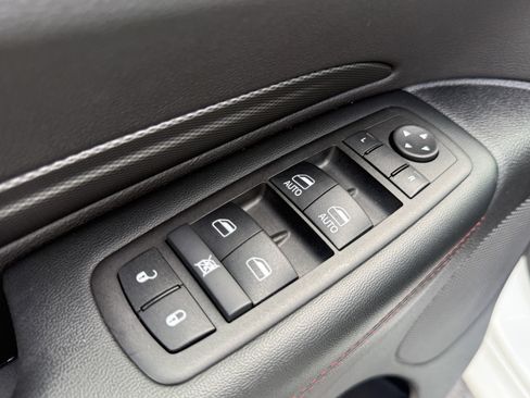 Used 2025 Dodge Durango GT image 11