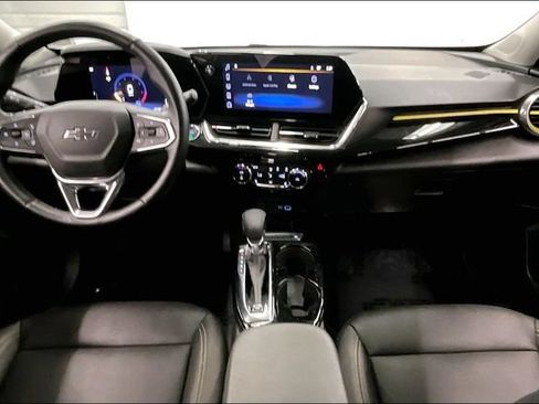 Used 2025 Chevrolet Trax ACTIV w/ Driver Confidence Package FWD image 18