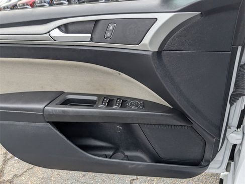 Used 2019 Ford Fusion S image 21