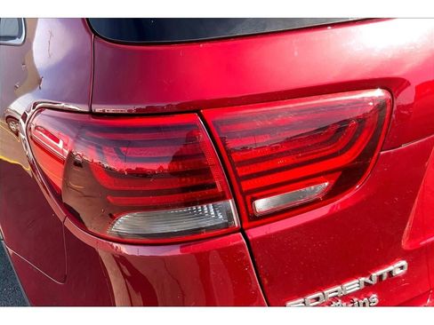Used 2020 Kia Sorento LX w/ LX I4 Convenience Package AWD/4WD image 30
