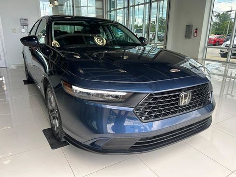 Used 2024 Honda Accord EX image 5