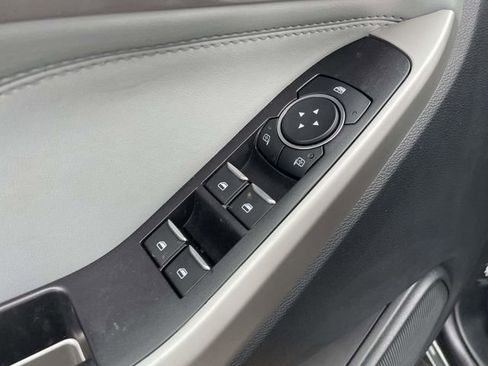 Certified 2023 Ford Explorer XLT w/ Equipment Group 202A image 15