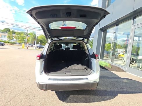 Used 2026 Nissan Rogue SV AWD/4WD image 12