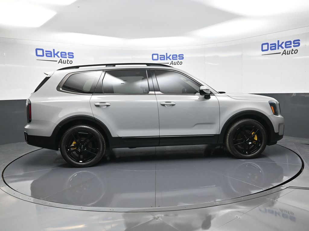 Certified 2024 Kia Telluride SX X-Line AWD/4WD image 8