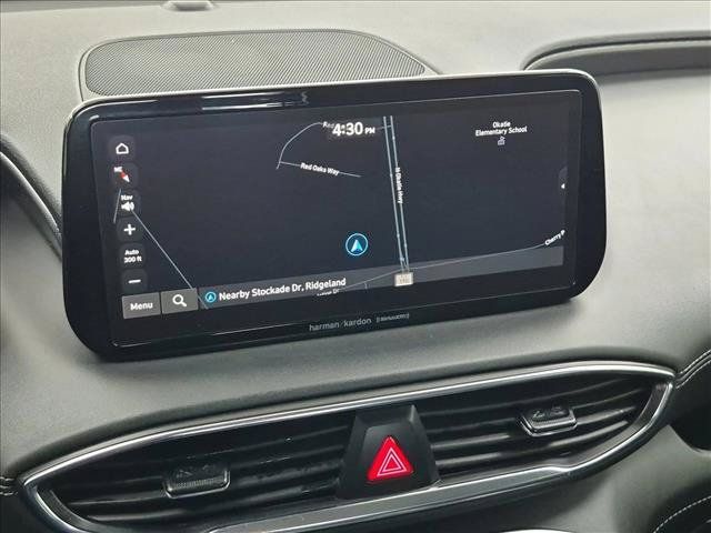 Used 2023 Hyundai Santa Fe SEL w/ Premium Package FWD image 13