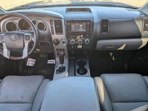 Used 2014 Toyota Sequoia Platinum image 26