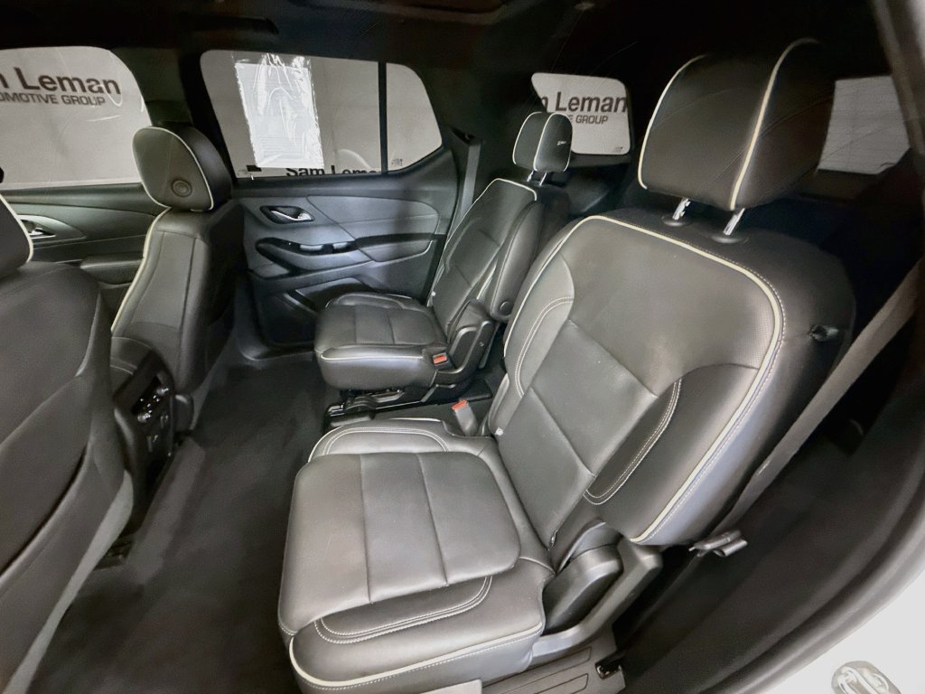 Used 2023 Chevrolet Traverse Premier AWD/4WD image 27