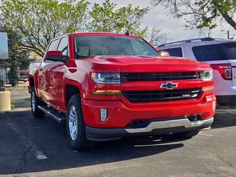 Used 2018 Chevrolet Silverado 1500 LT w/ All Star Edition image 3
